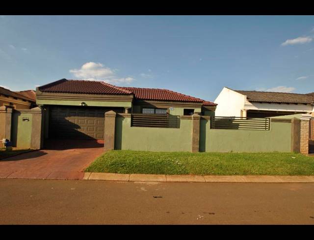 4 BEDROOM HOUSE FOR SALE IN DAWN PARK